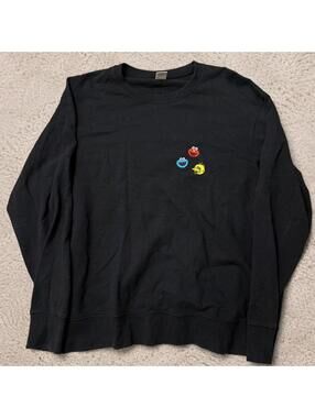 Crazy fire Kaws x Sesame Street crewneck sweatshirt.